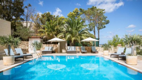 Гостиница Citrine Villa  Мелиха